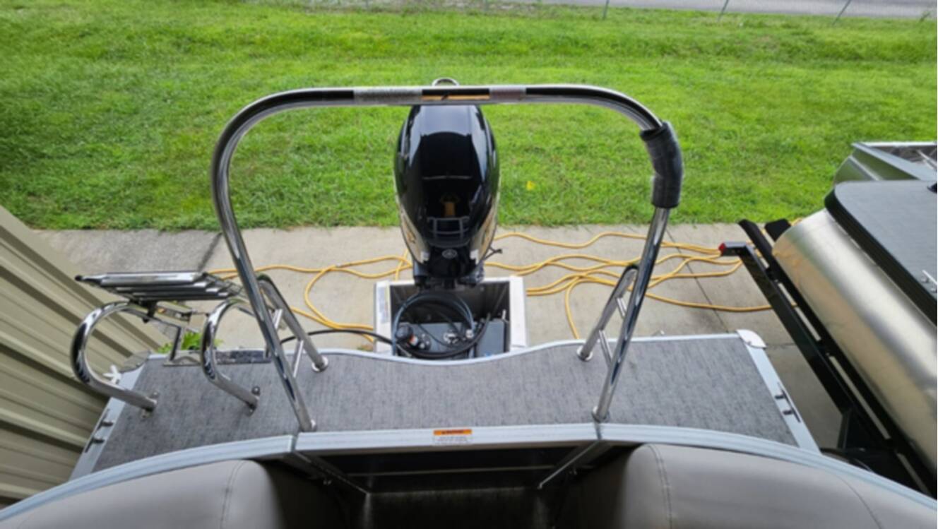 A photo of this 2026 Berkshire Pontoons 20RFX LE 25"