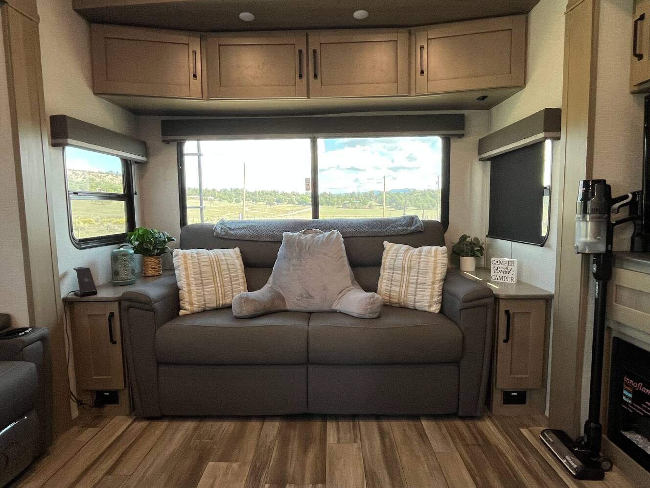 A photo of this 2024 Grand Design REFLECTION 337RLS