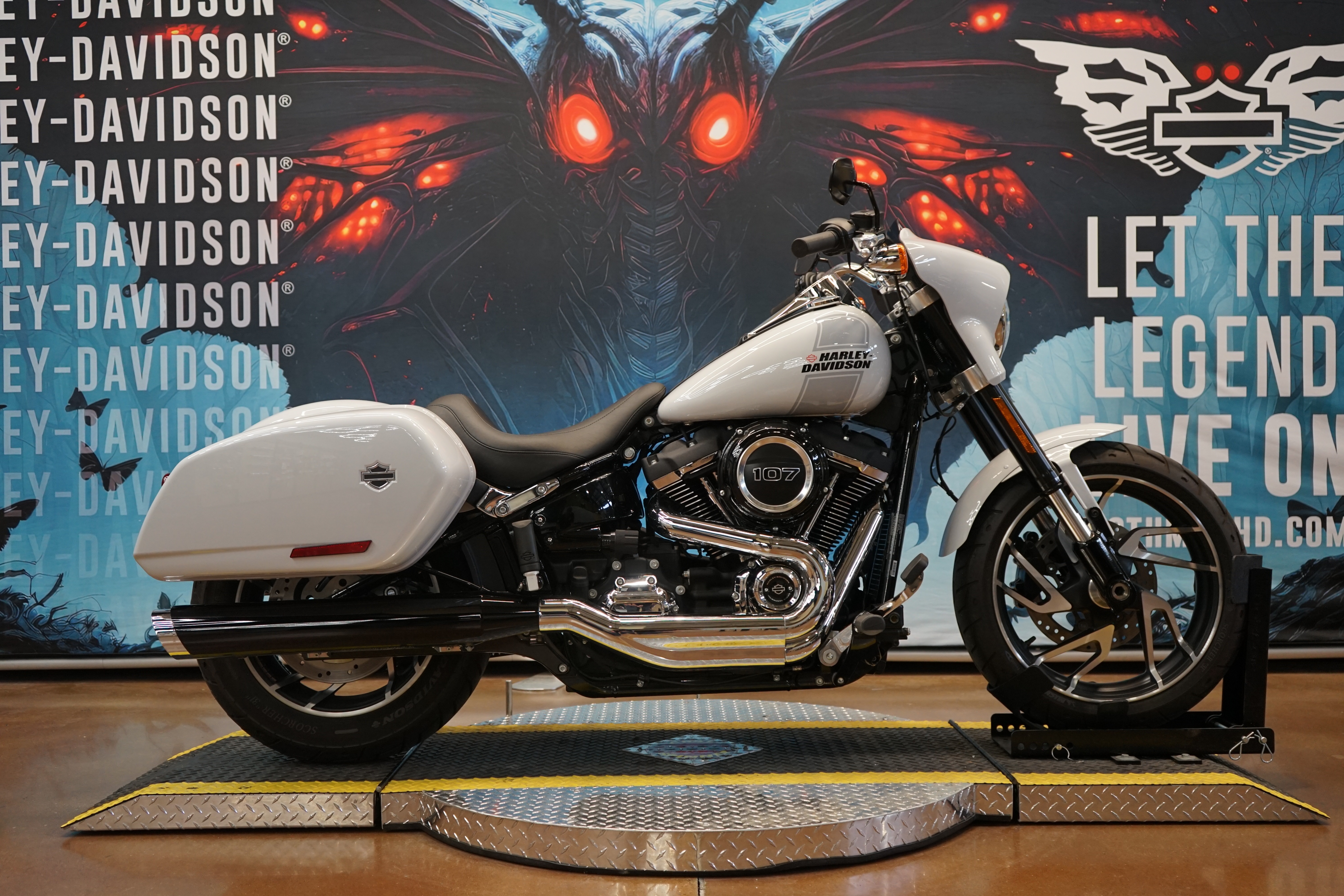 2021 Harley-Davidson Sport Glide® in Williamstown, WV