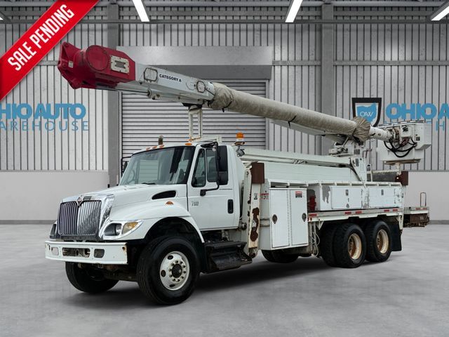 2003 INTERNATIONAL 7400 in Canton, OH