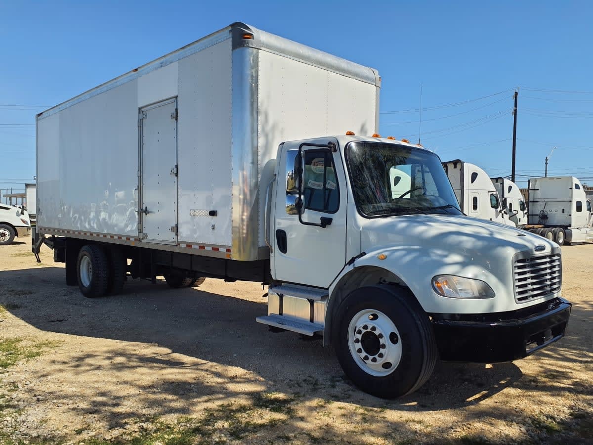 2018 FREIGHTLINER BUSINESS CLASS M2 106 in Converse, TX