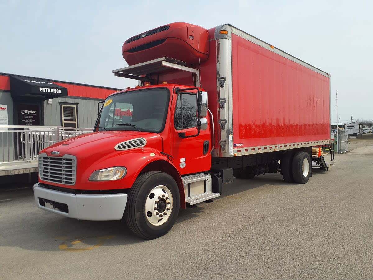 2019 FREIGHTLINER BUSINESS CLASS M2 106 in Clarksville, IN
