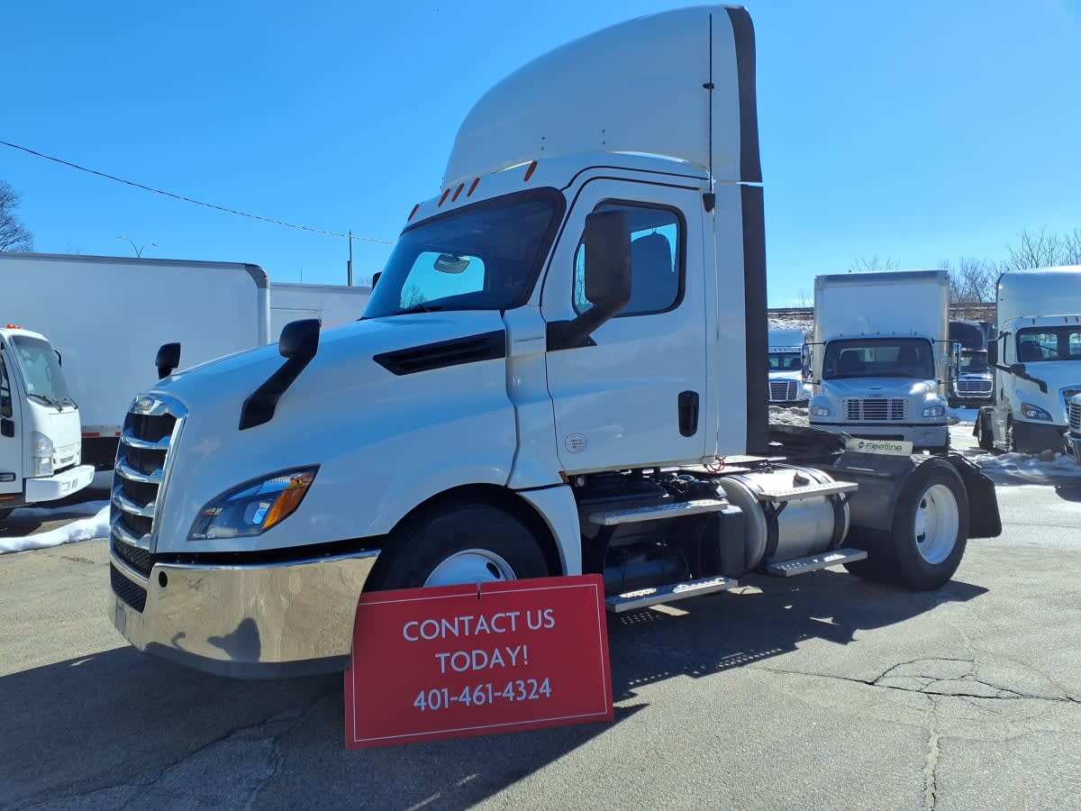 2019 FREIGHTLINER CASCADIA 126 in Warwick, RI