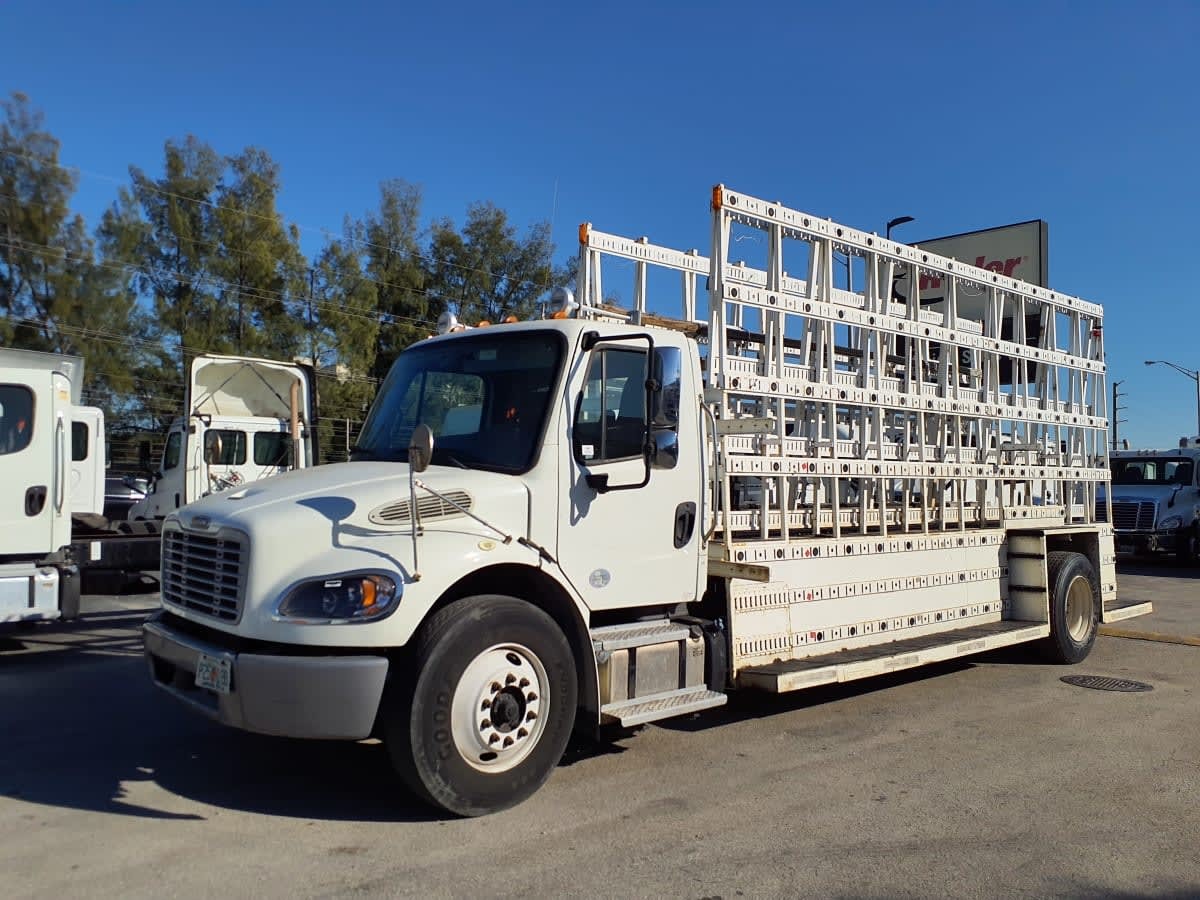2020 FREIGHTLINER BUSINESS CLASS M2 106 in Fort Lauderdale, FL