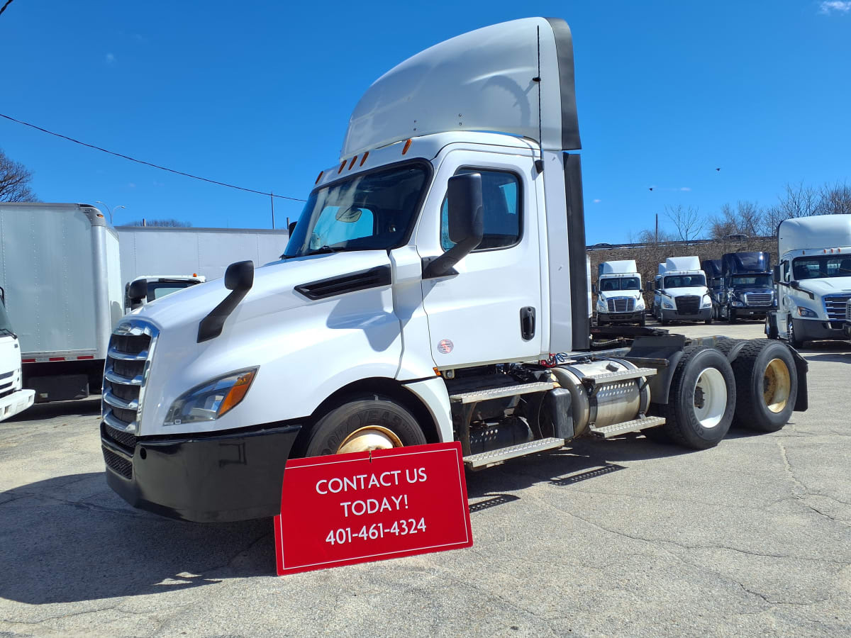 2019 FREIGHTLINER CASCADIA 126 in Warwick, RI