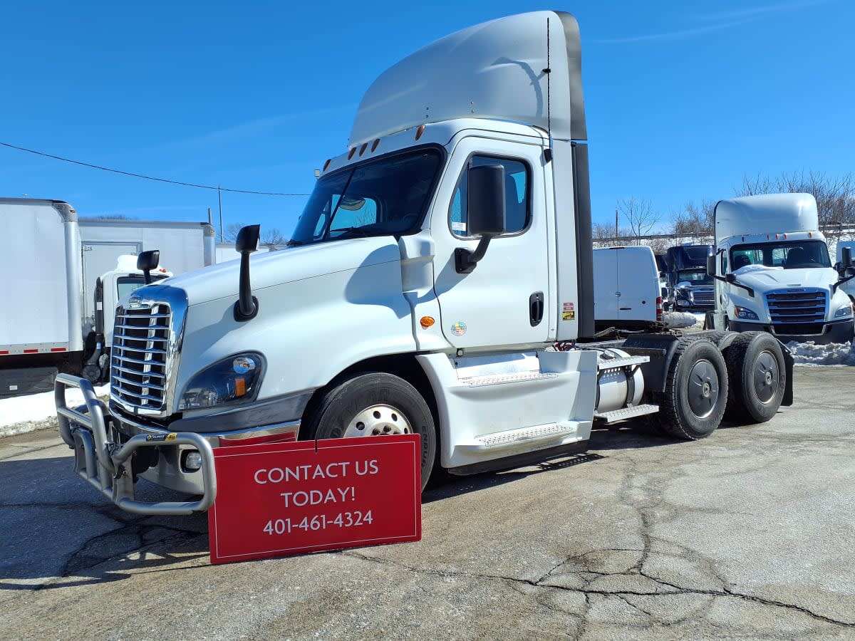 2019 FREIGHTLINER CASCADIA 125 in Warwick, RI