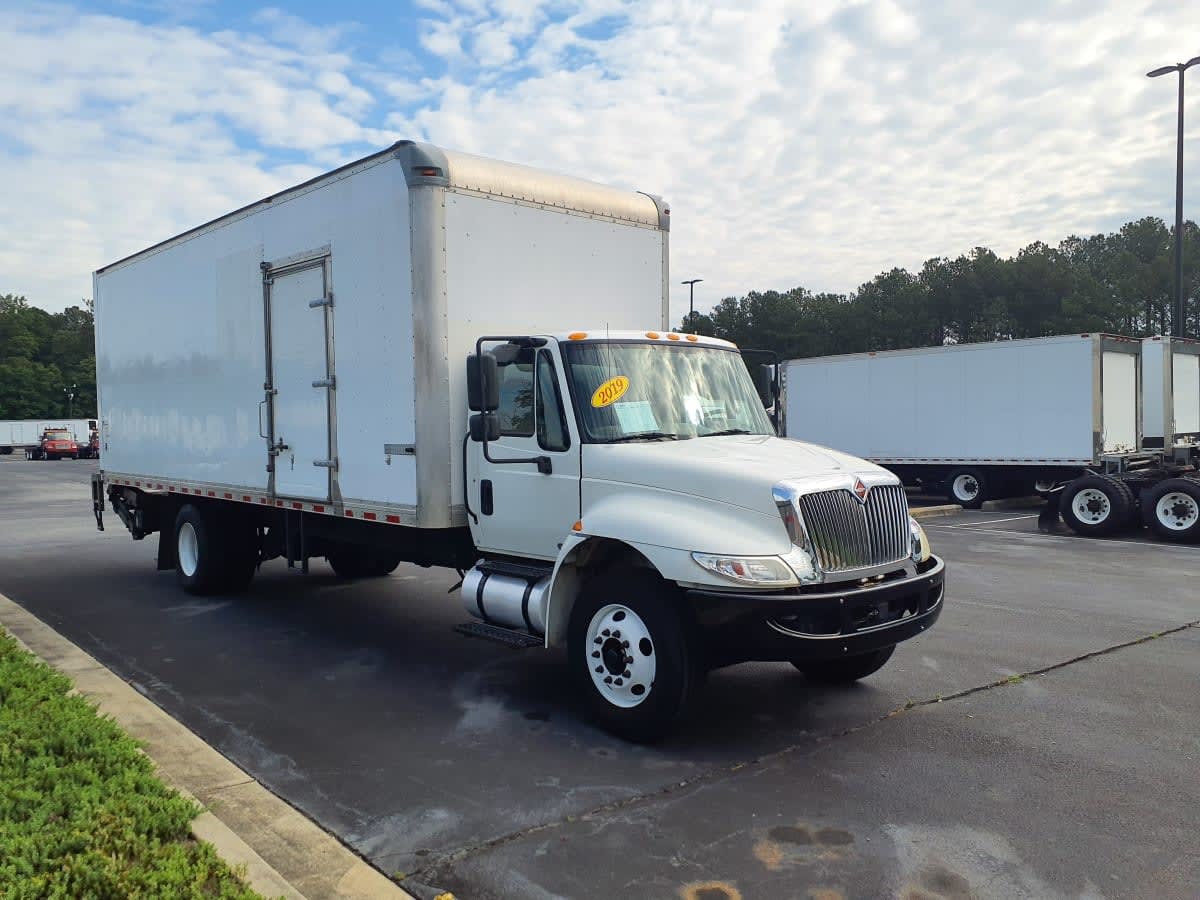 2019 INTERNATIONAL 4300 in Atlanta, GA