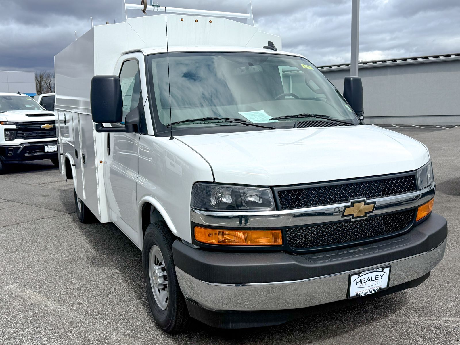 2025 CHEVROLET Express 3500 in New Hampton, NY