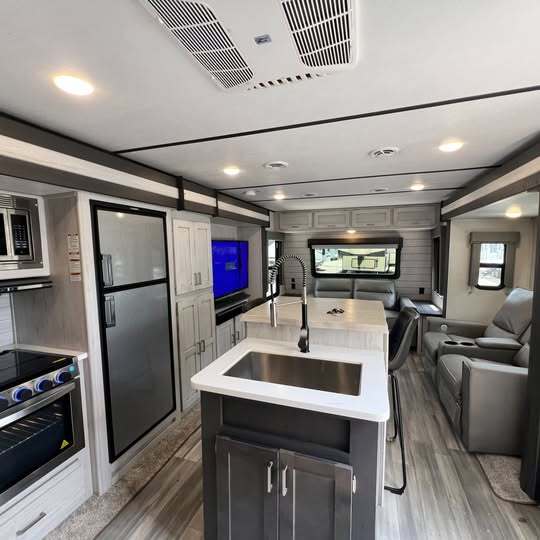 2022 Keystone SPRINTER LIMITED 330KBS RV