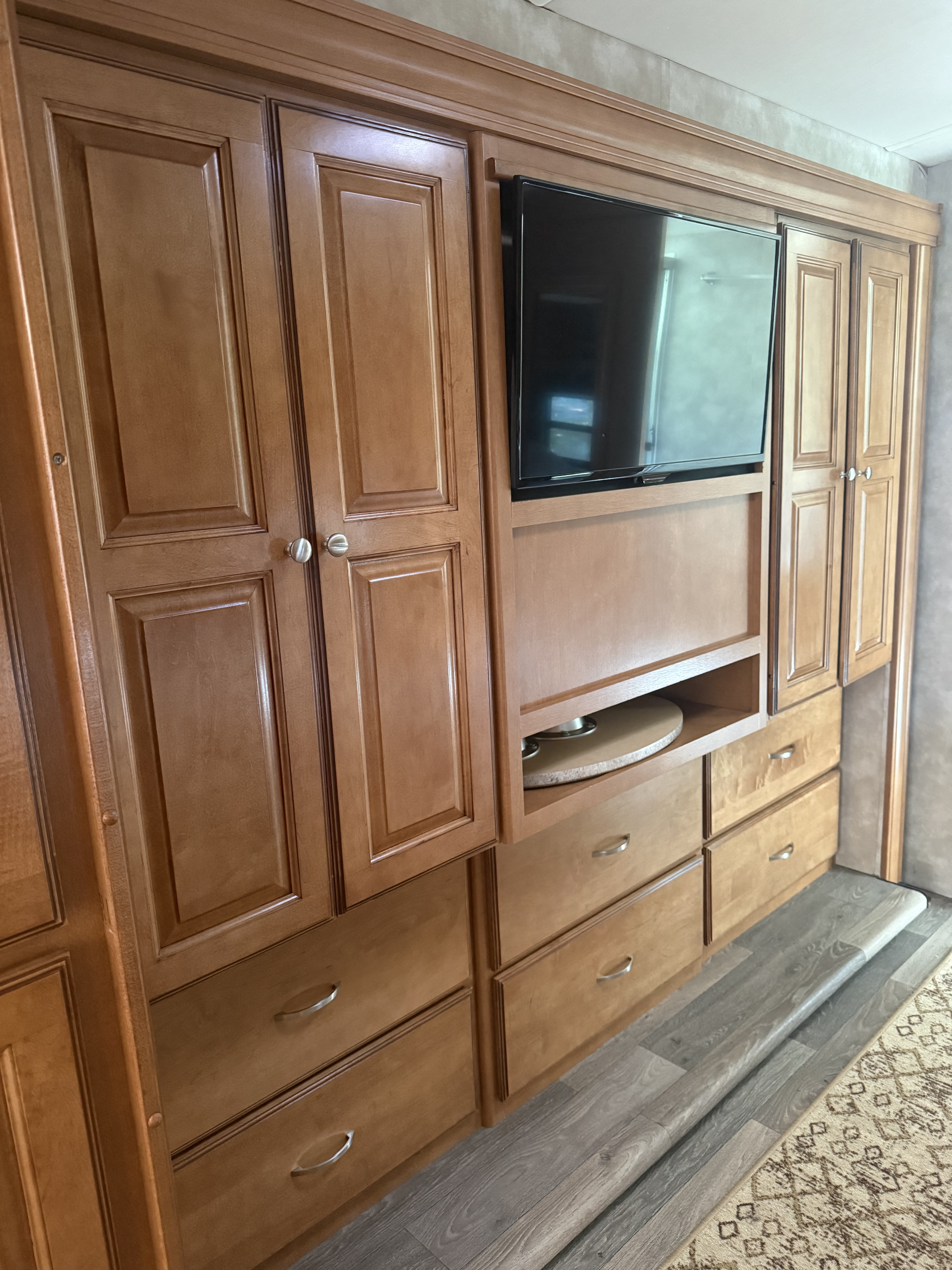 2019 Winnebago ADVENTURER 36Z in woodinville WA