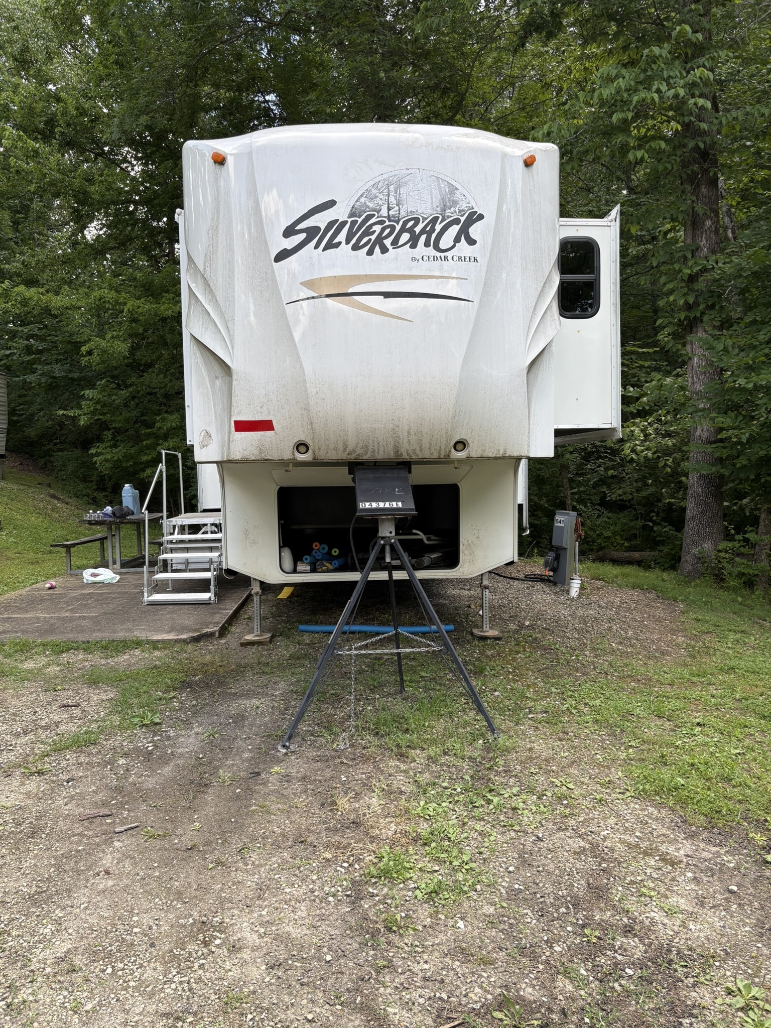 2011 Forest River SILVERBACK 33RL in lake st louis MO