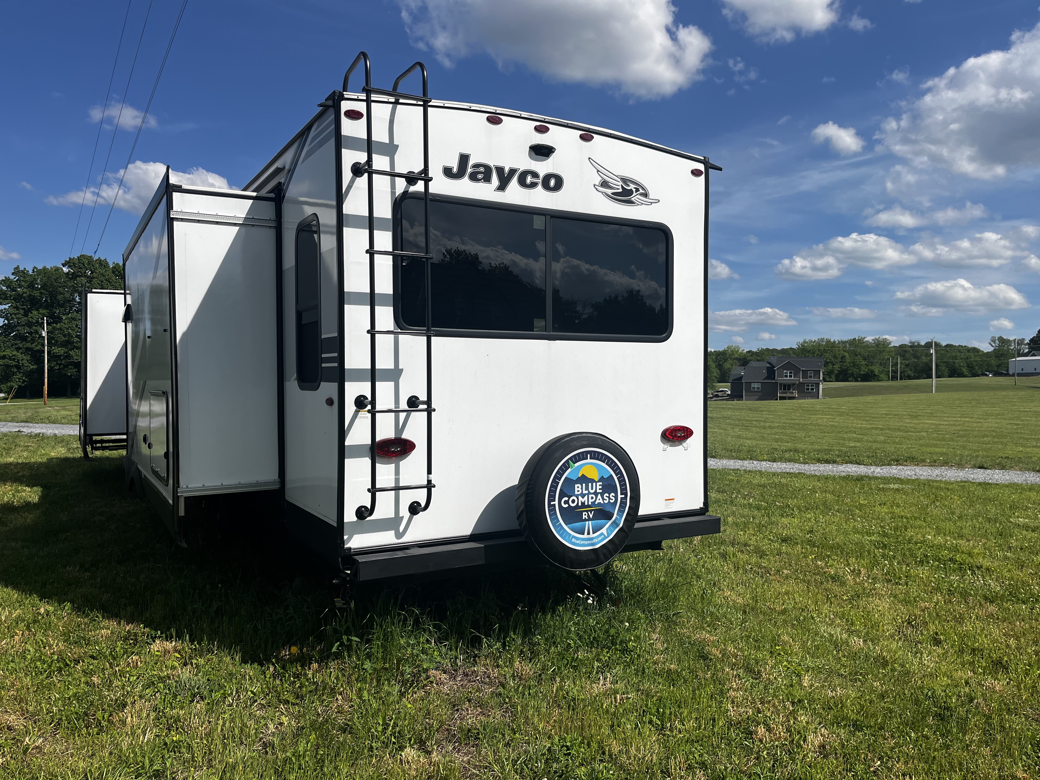 2025 Jayco JAY FLIGHT 334RTS in portland TN