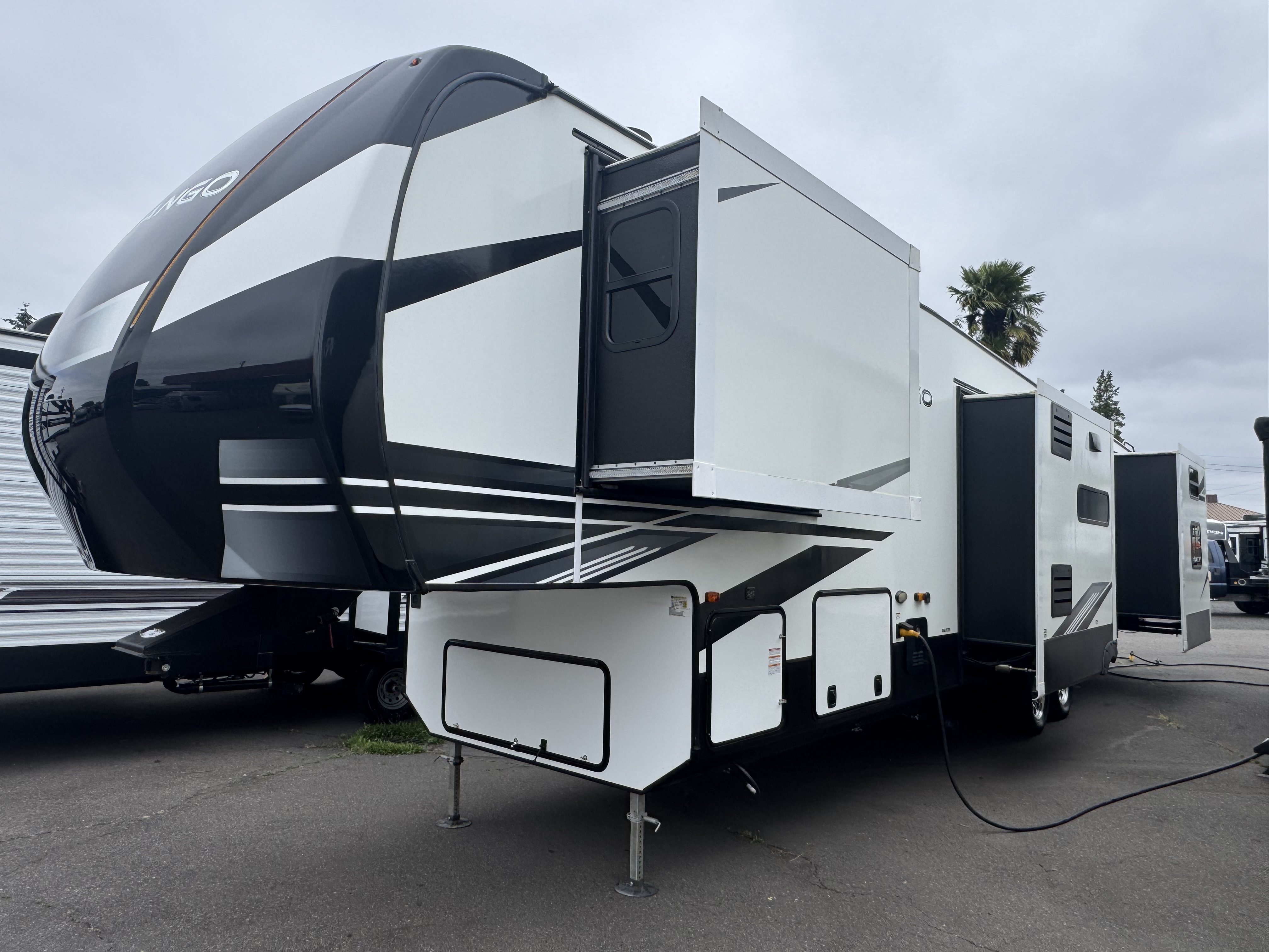 2022 K-Z Durango 348BHF RV