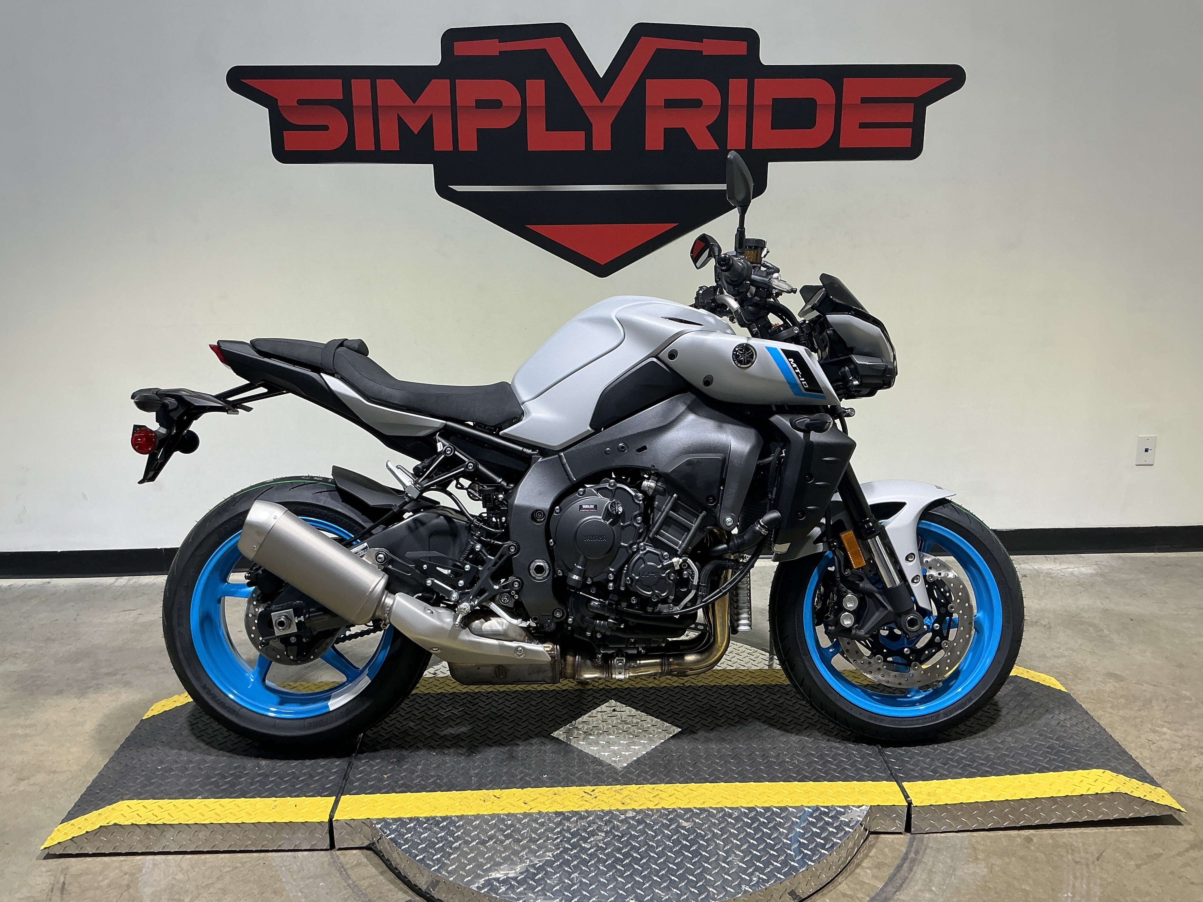 2026 Yamaha MT-10 10 in Eden Prairie, MN