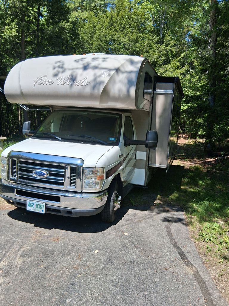 2015 Thor Motor Coach Four Winds 31L in rindge NH