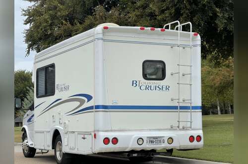 2003 Gulf Stream B TOURING CRUISER 5211 in plano TX