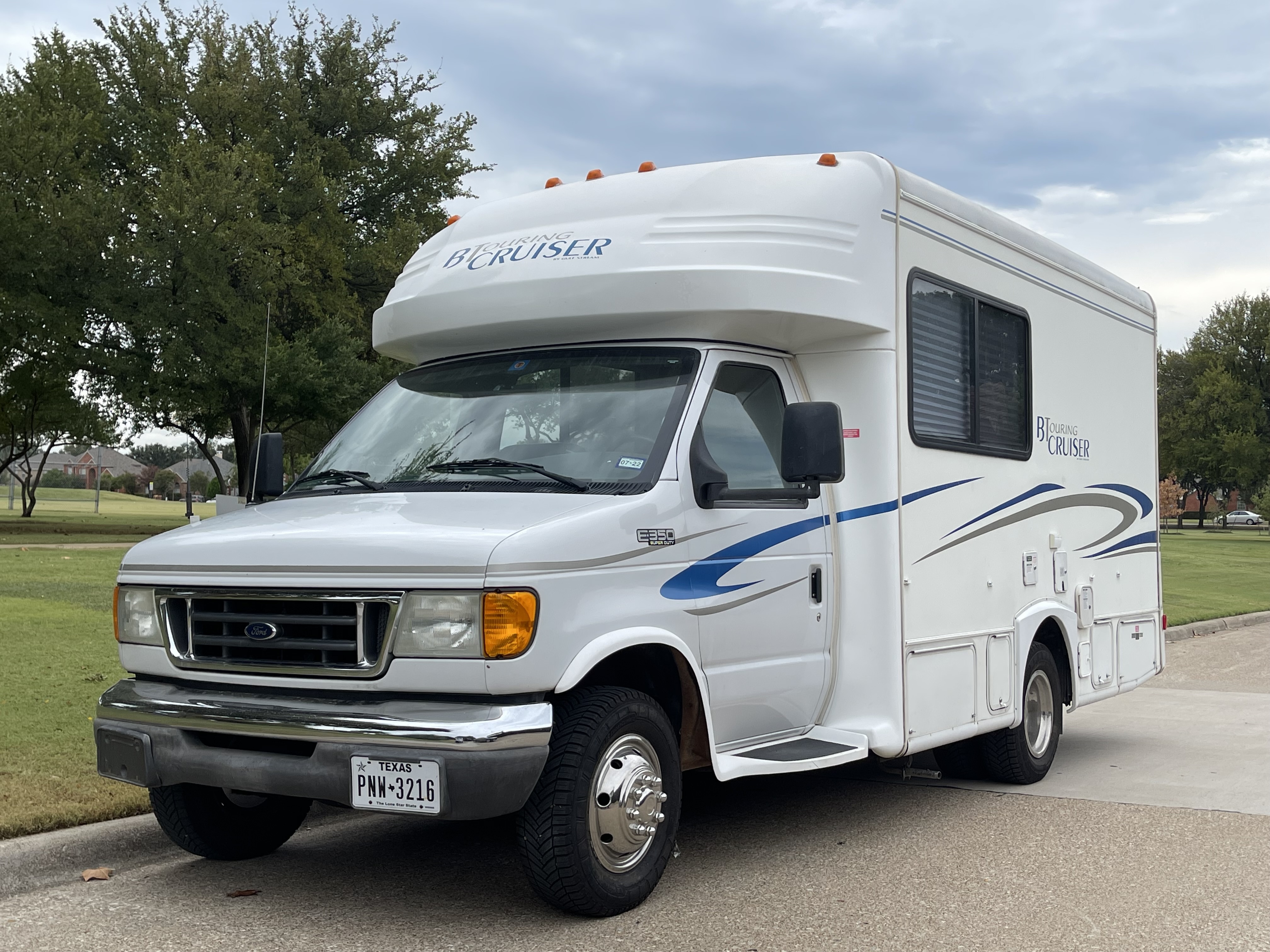 2003 Gulf Stream B TOURING CRUISER 5211 in plano TX