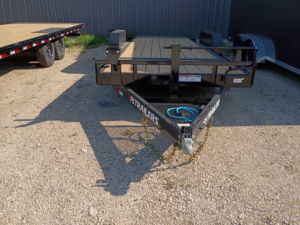 2027 PJ Trailers T6202 in Hilbert, WI