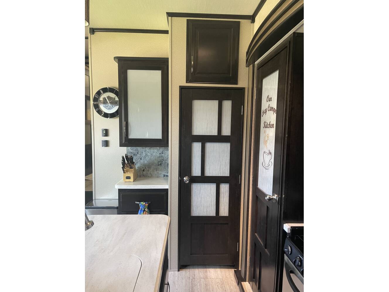 A photo of this 2018 Grand Design MOMENTUM 376TH