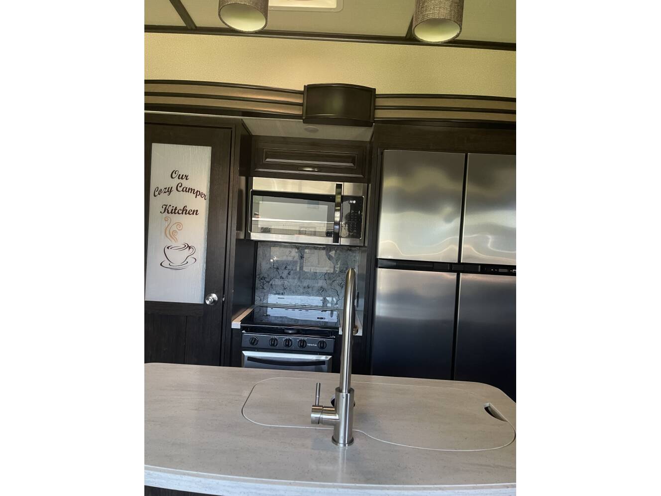 A photo of this 2018 Grand Design MOMENTUM 376TH