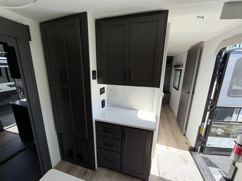 2027 Forest River Rockwood MINILITE 2506FK