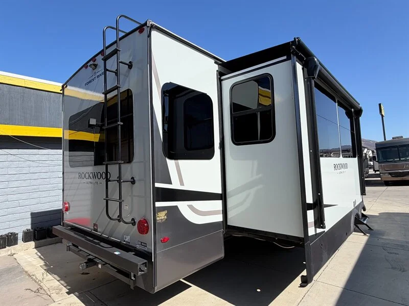 2027 Forest River Rockwood MINILITE 2506FK