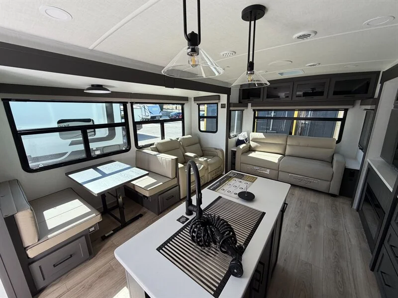 2027 Forest River Rockwood MINILITE 2506FK