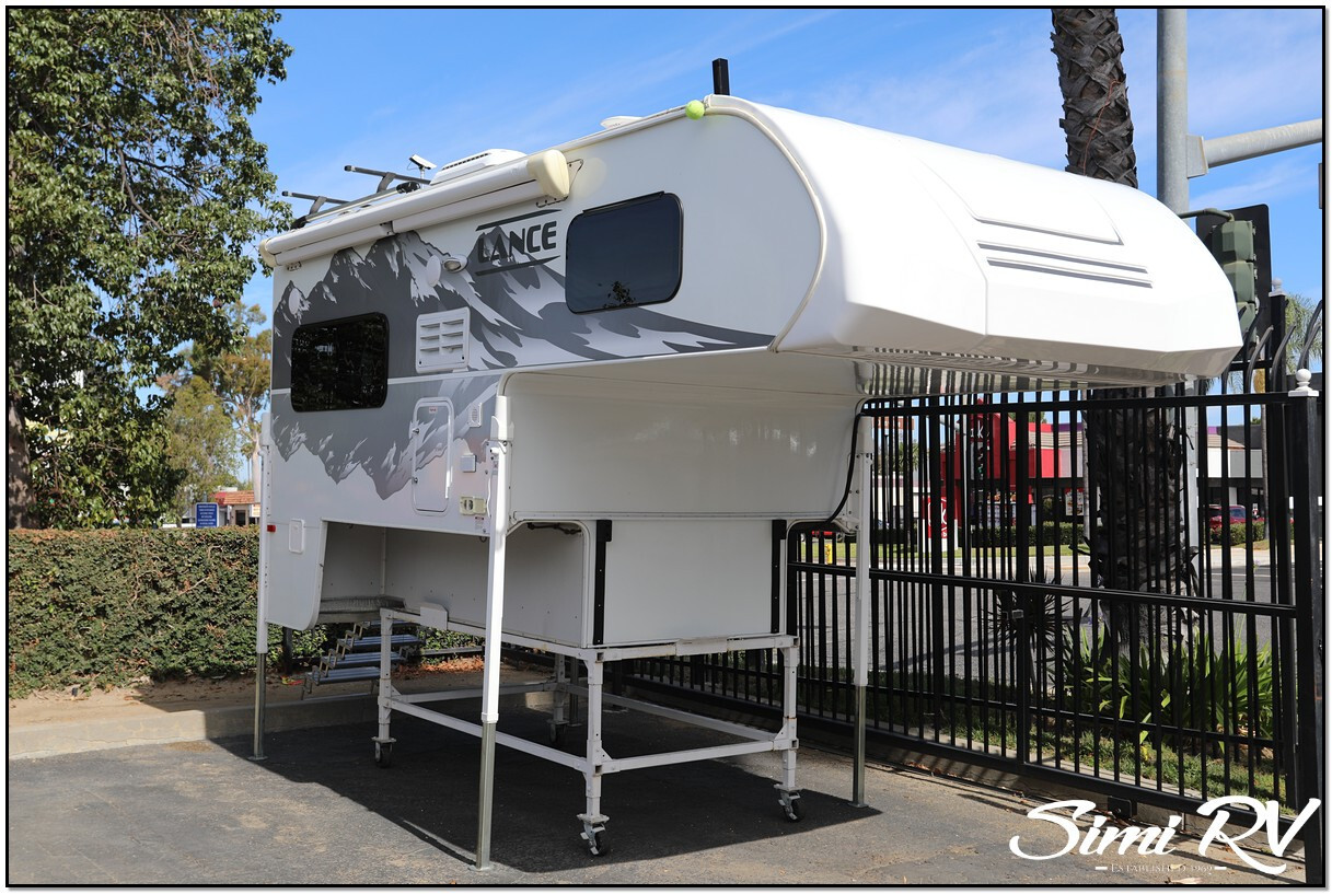 2021 Lance 865 Truck Camper in simi valley CA