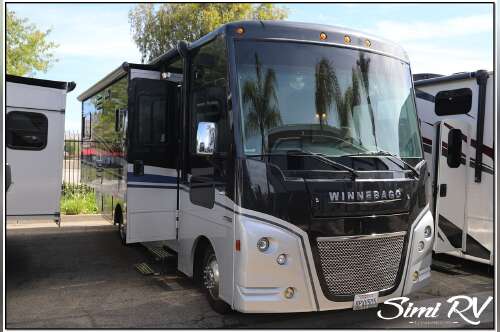 2020 Winnebago Adventurer 27N in simi valley CA