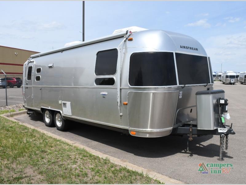 2014 Airstream International Signature 27FB in ramsey MN