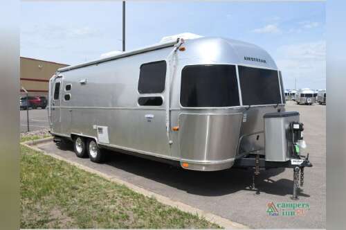 2014 Airstream International Signature 27FB in ramsey MN