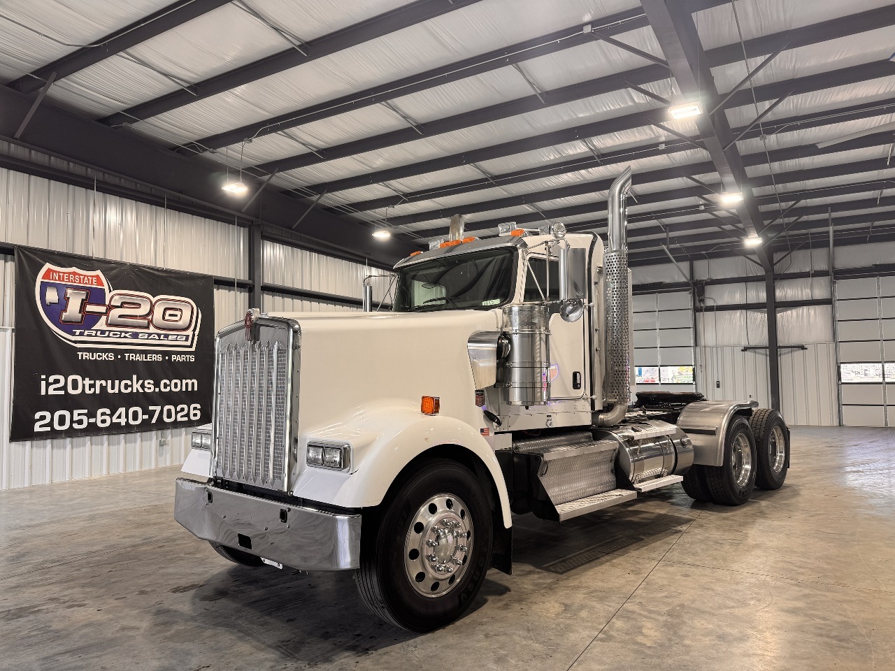 2021 KENWORTH W900 in Pell City, AL