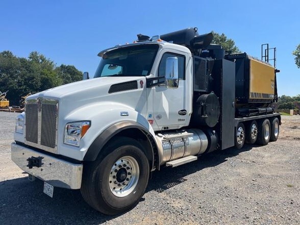 2023 KENWORTH T880 in Baltimore, MD