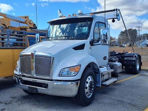 2025 KENWORTH T380 in Upper Marlboro, MD