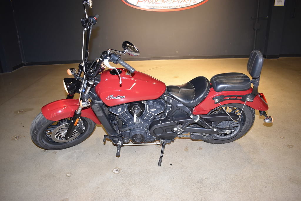 2016 Indian Motorcycle® Scout® Sixty Indian Motorcycle Red® SIXTY in Elyria, OH