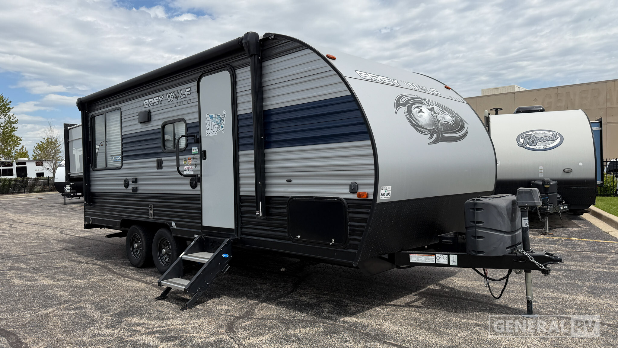 2020 Forest River CHEROKEE GREY WOLF 19SM RV