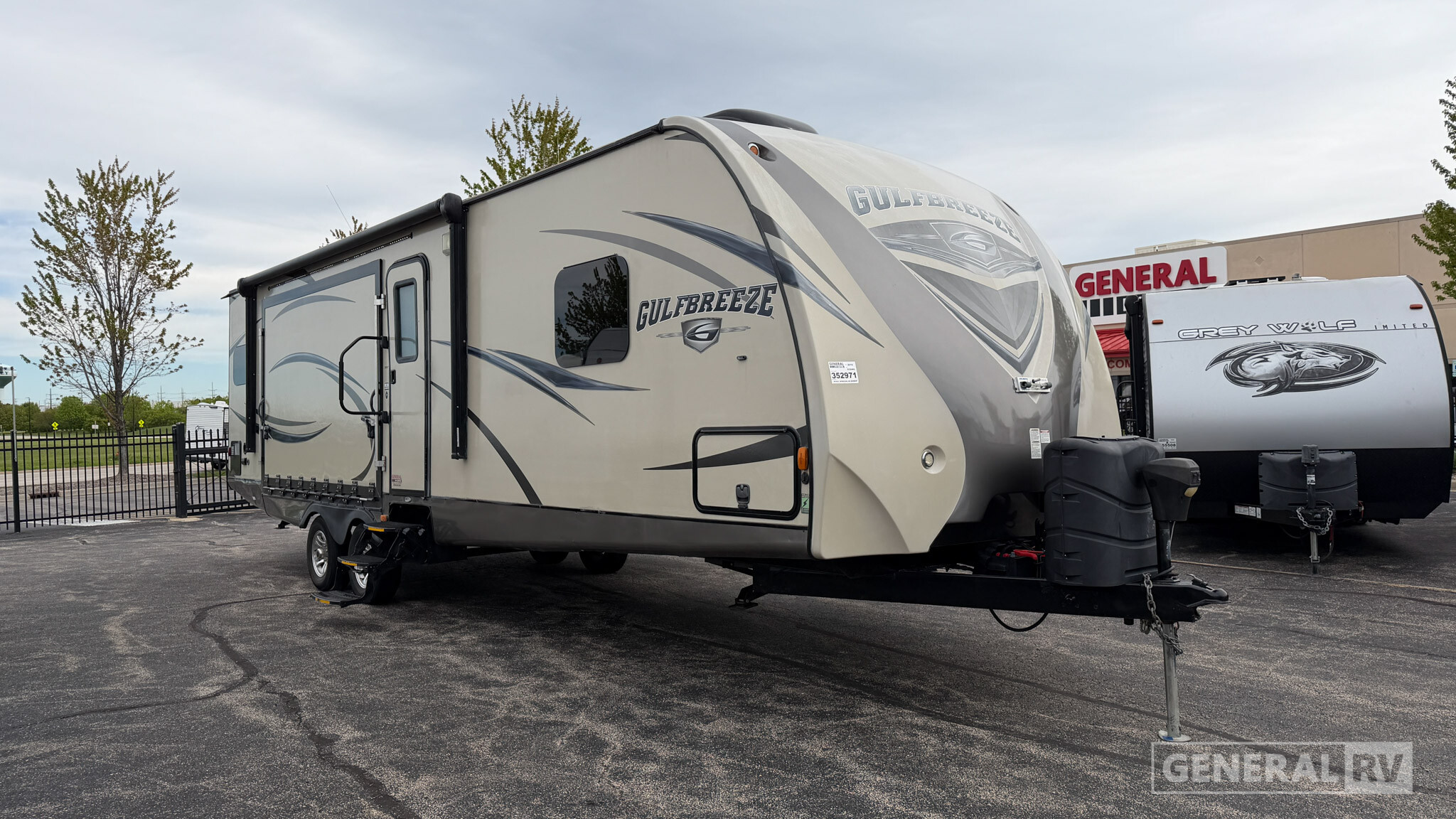 2016 Gulf Stream GULF BREEZE 30RKP in huntley IL