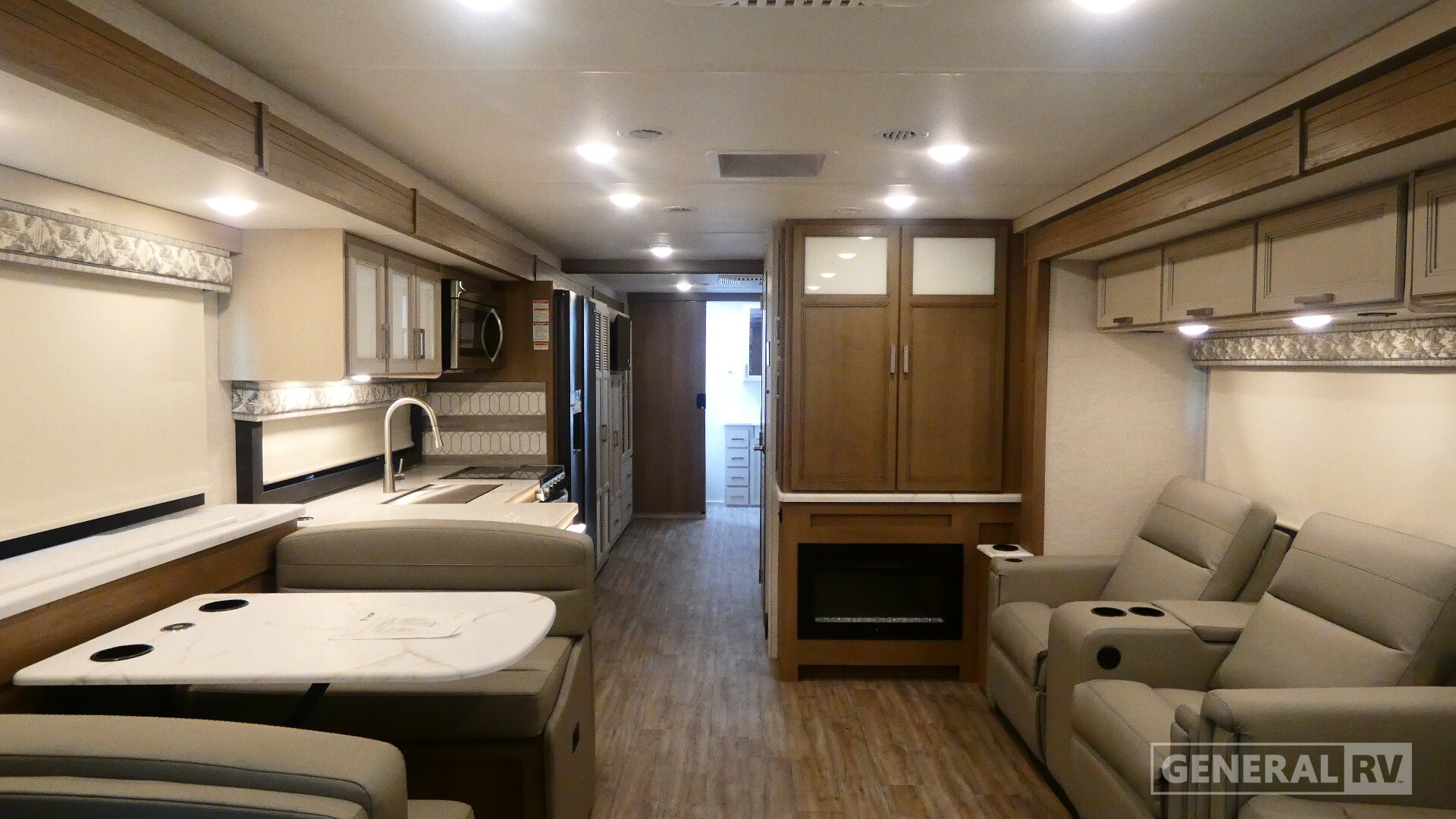 2026 Thor Motor Coach INDIGO HH36 in birch run MI