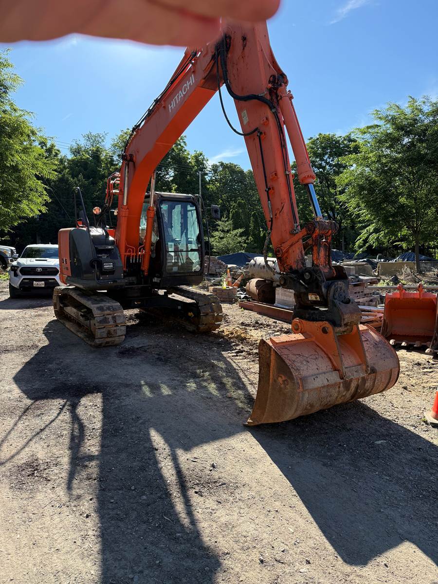 2015 Hitachi ZX135US-5 in Annapolis, MD