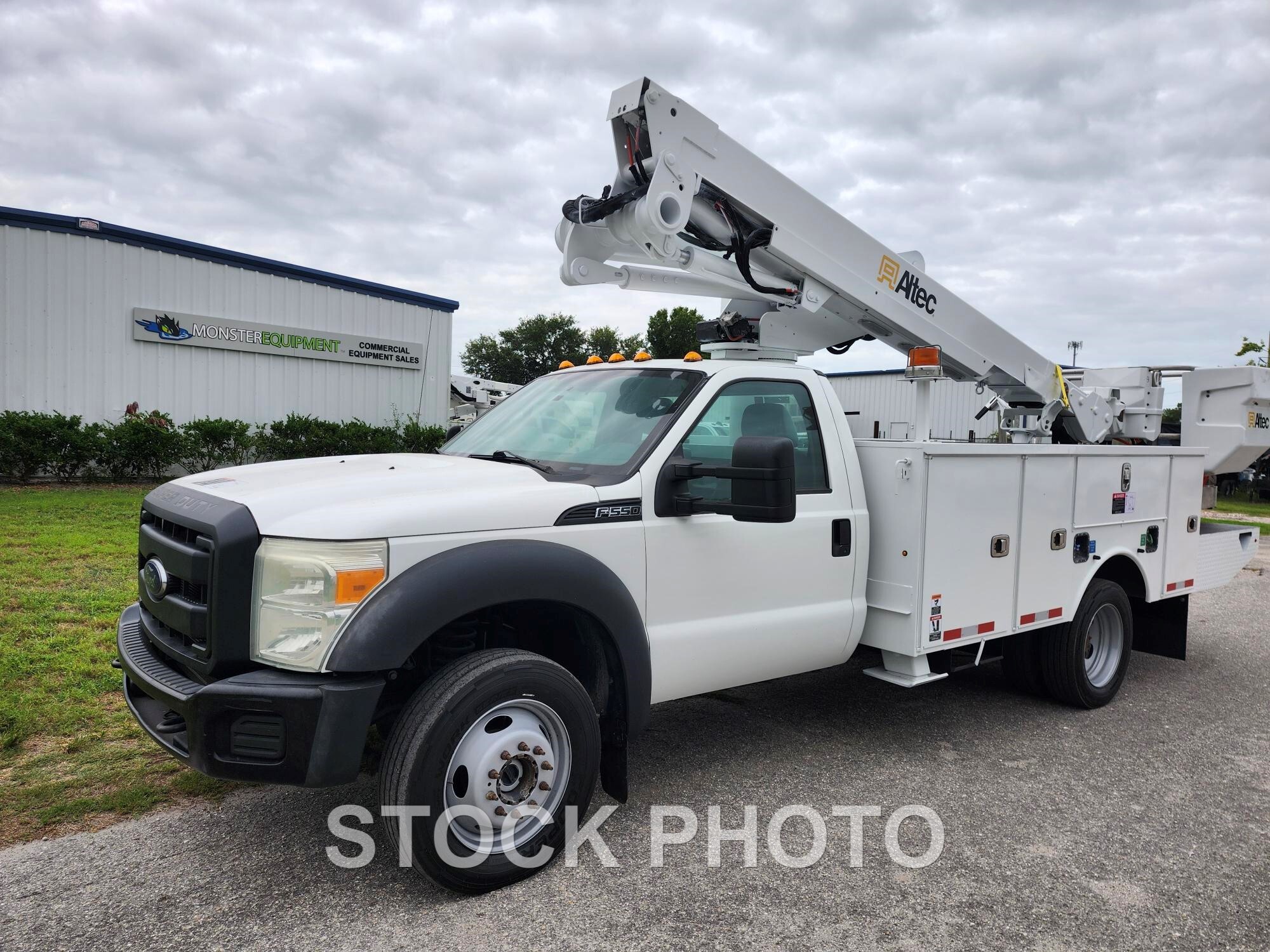 2014 Ford F550 Altec AT40S 45' WH 2 man basket Sign truck in Sarasota, FL