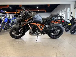 2026 KTM 1390 SUPER DUKE R EVO