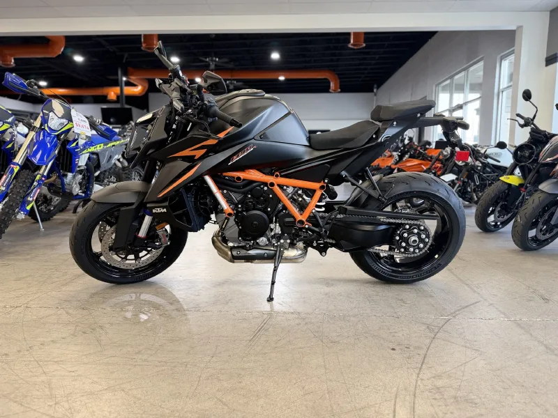 2026 KTM 1390 SUPER DUKE R EVO