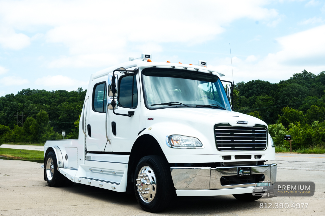 2014 FREIGHTLINER SPORTCHASSIS RHA114 in Bloomington, IN