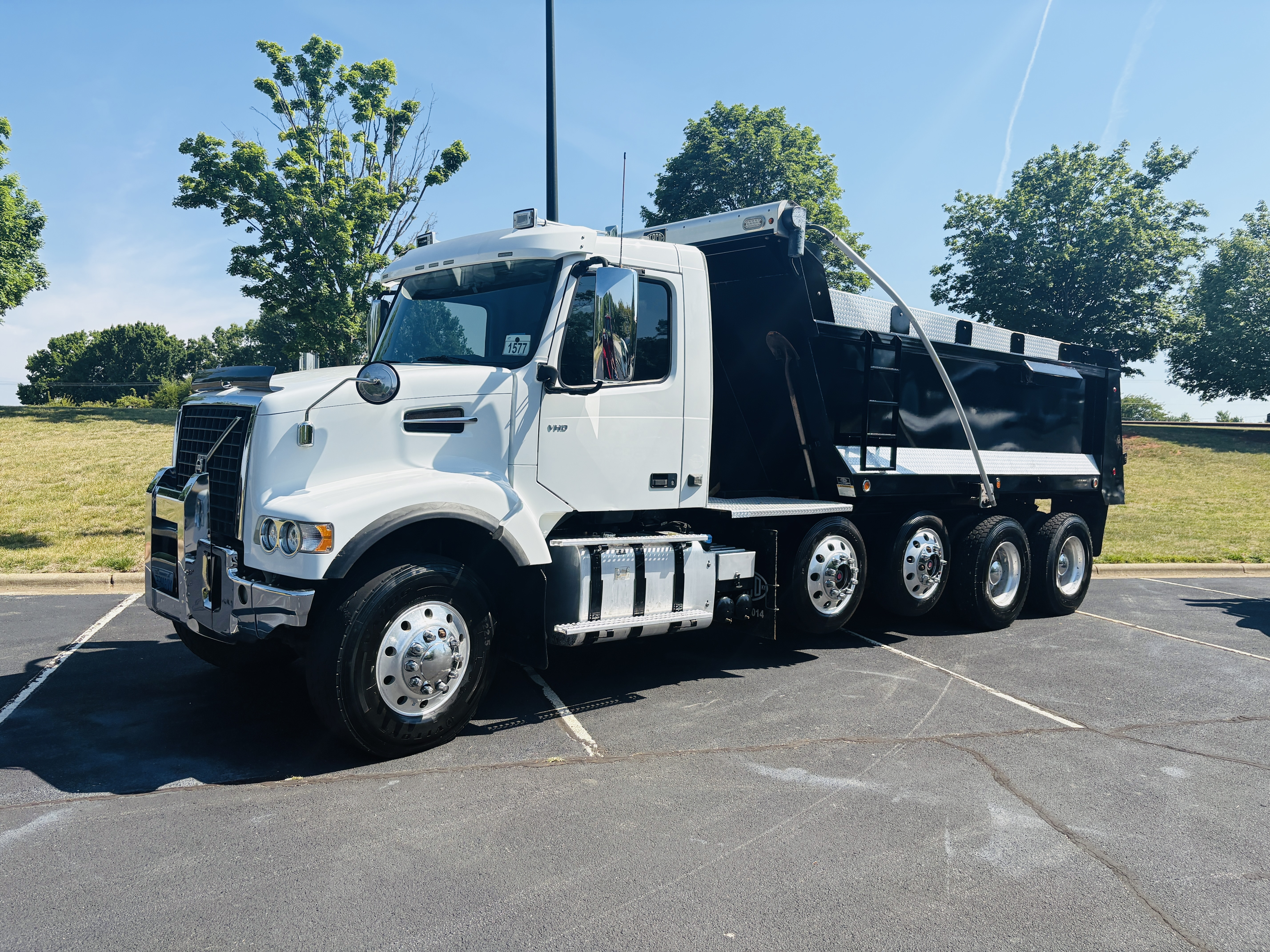 2021 VOLVO VHD64F300 in Greensboro, NC