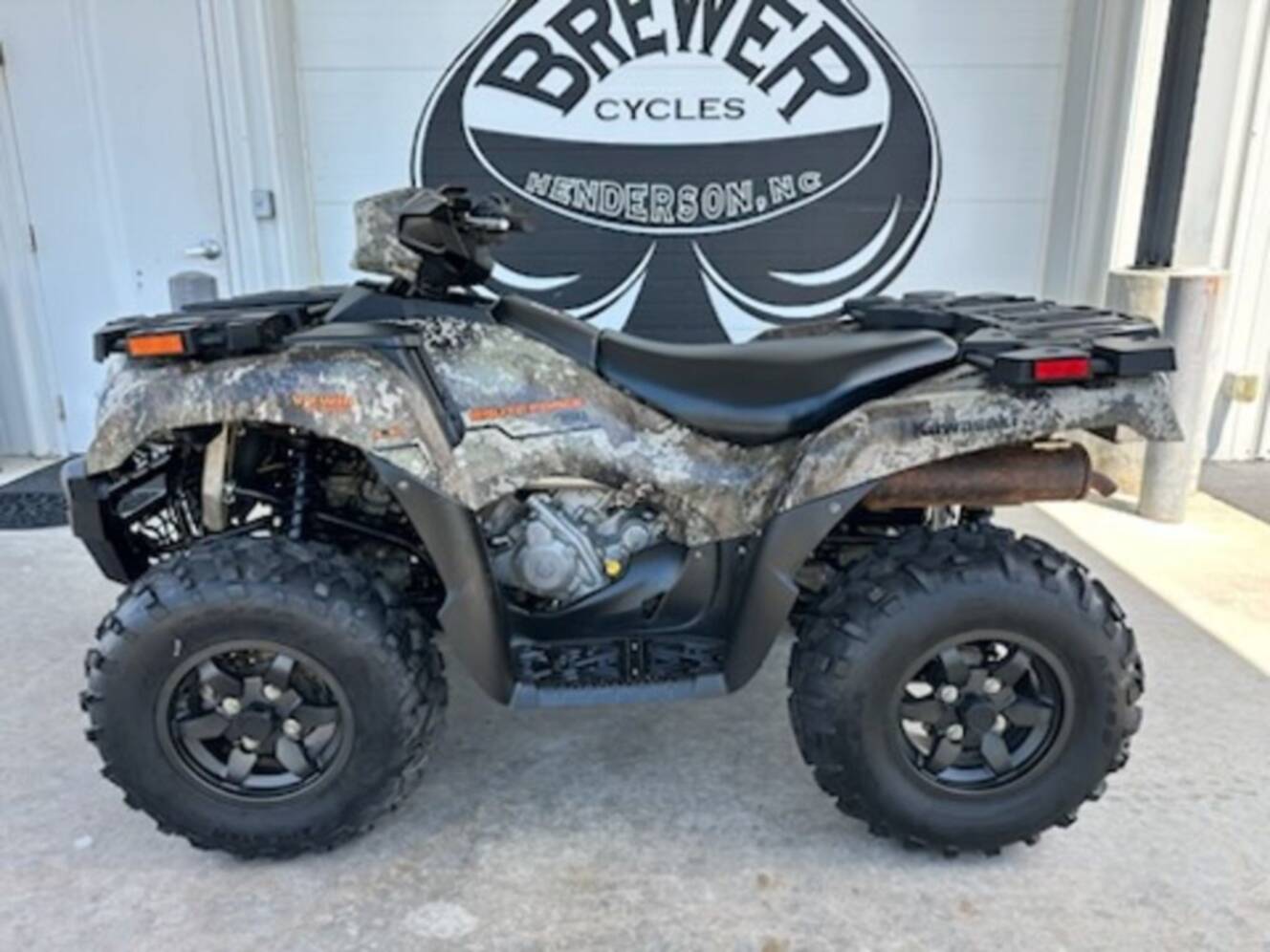 A photo of this 2024 Kawasaki Brute Force® 750 EPS LE Camo