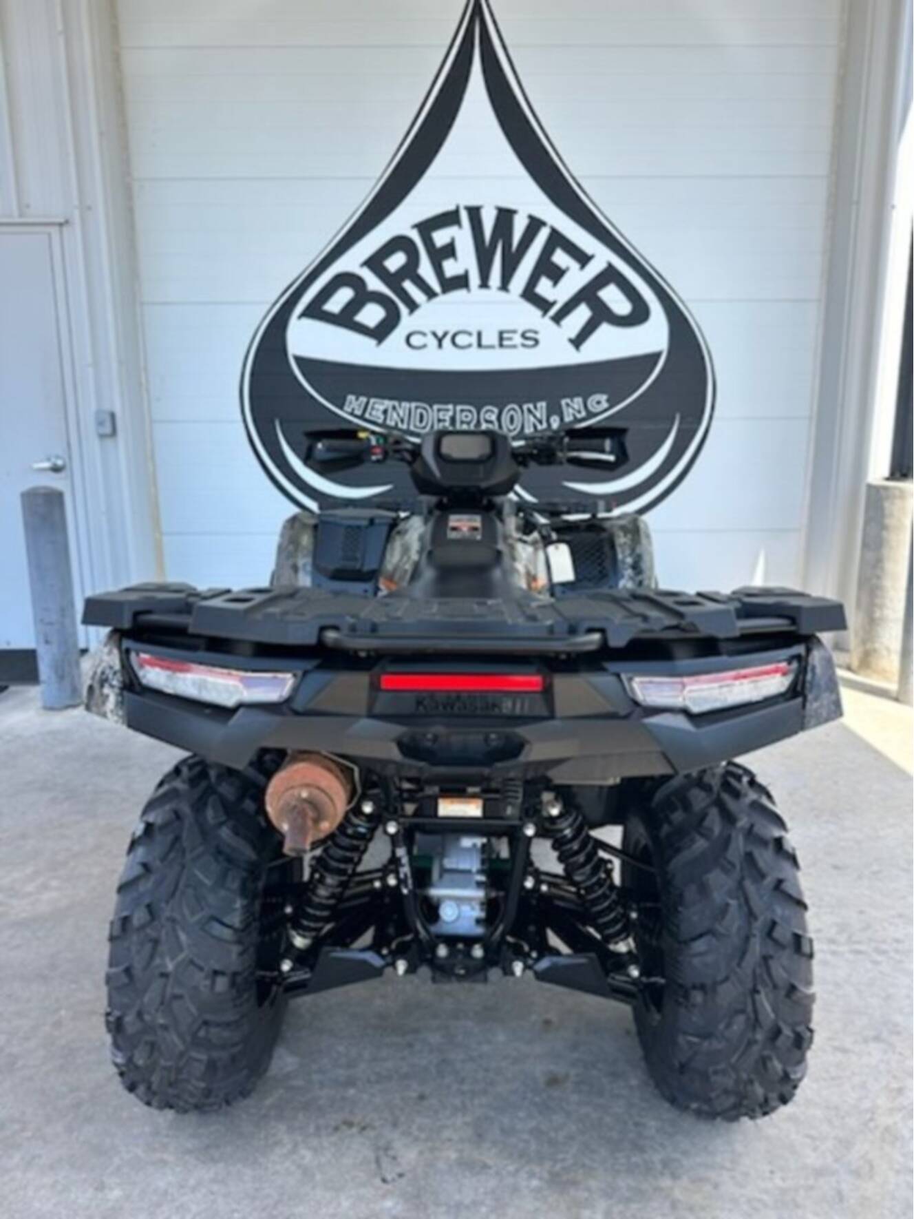 A photo of this 2024 Kawasaki Brute Force® 750 EPS LE Camo