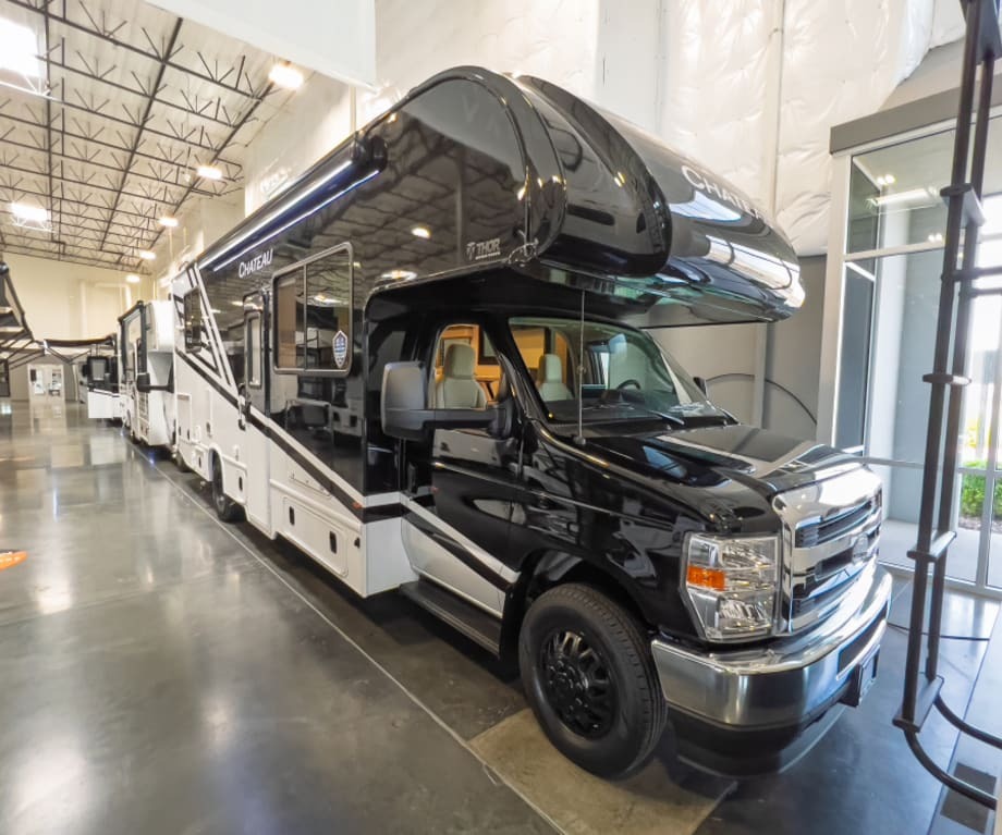 2026 Thor Motor Coach CHATEAU 28Z-PP RV