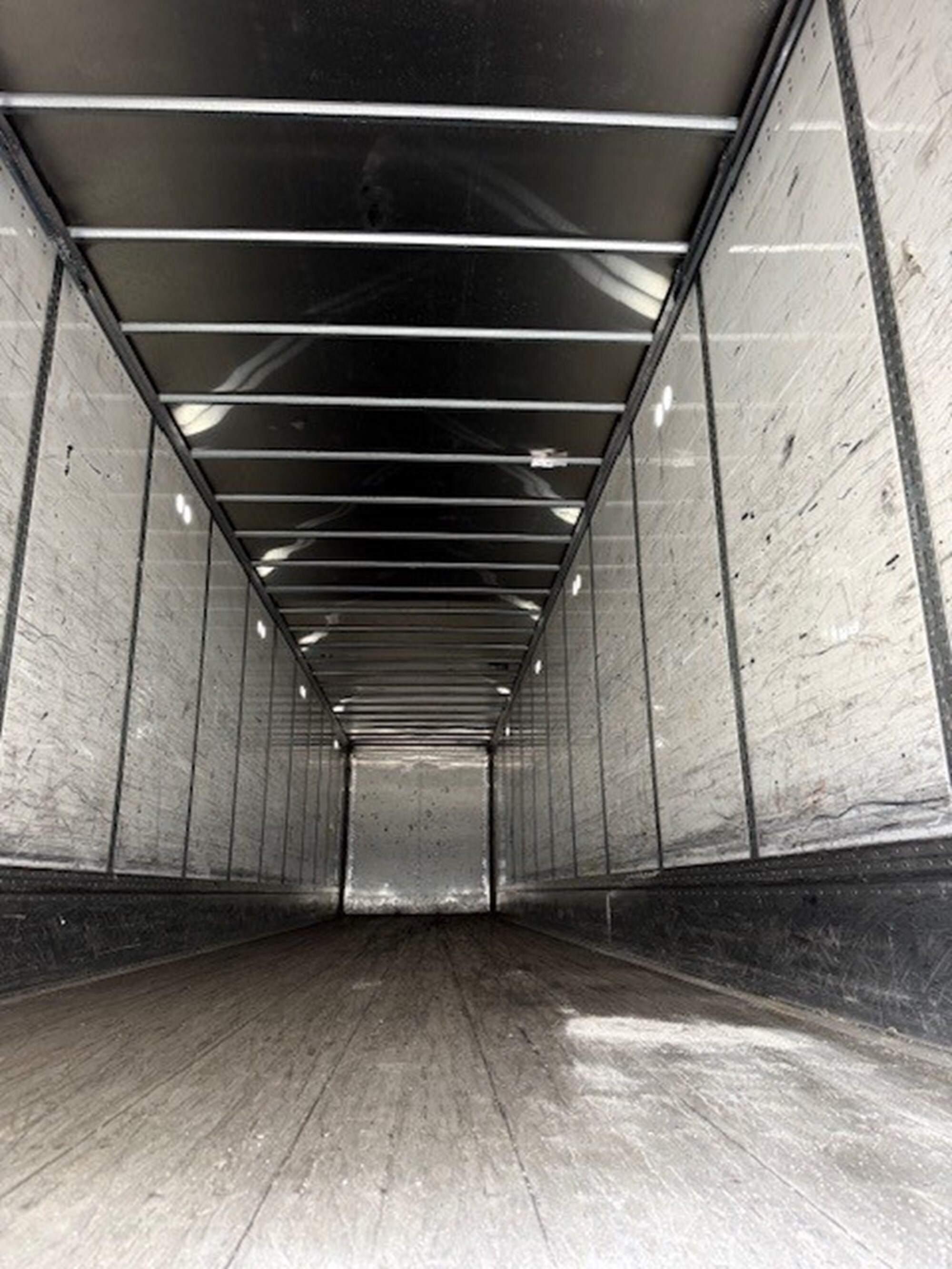 2017 Wabash 53' ROLL DOOR VAN in Chester, VA