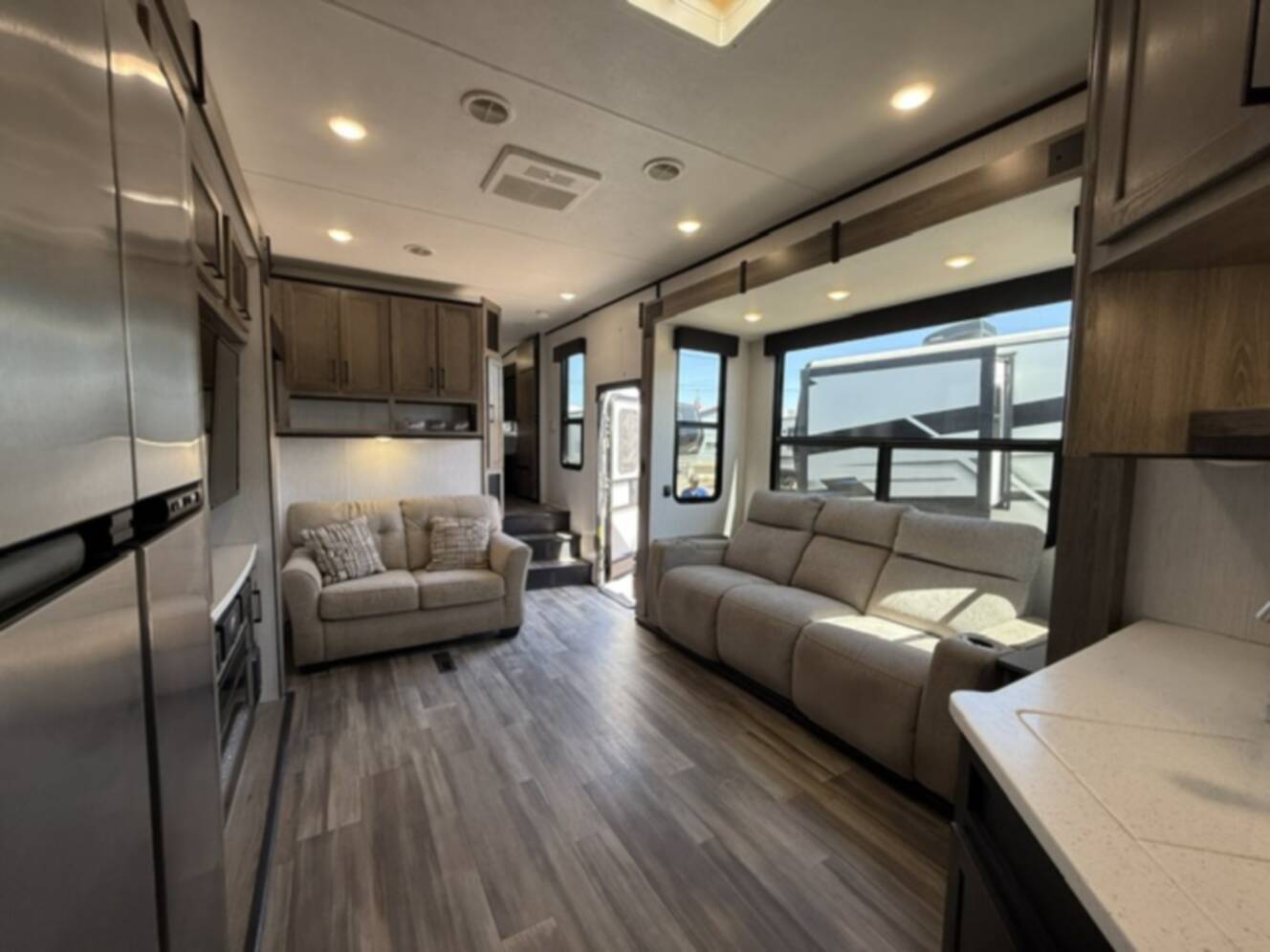 A photo of this 2022 Heartland Road Warrior RW 391