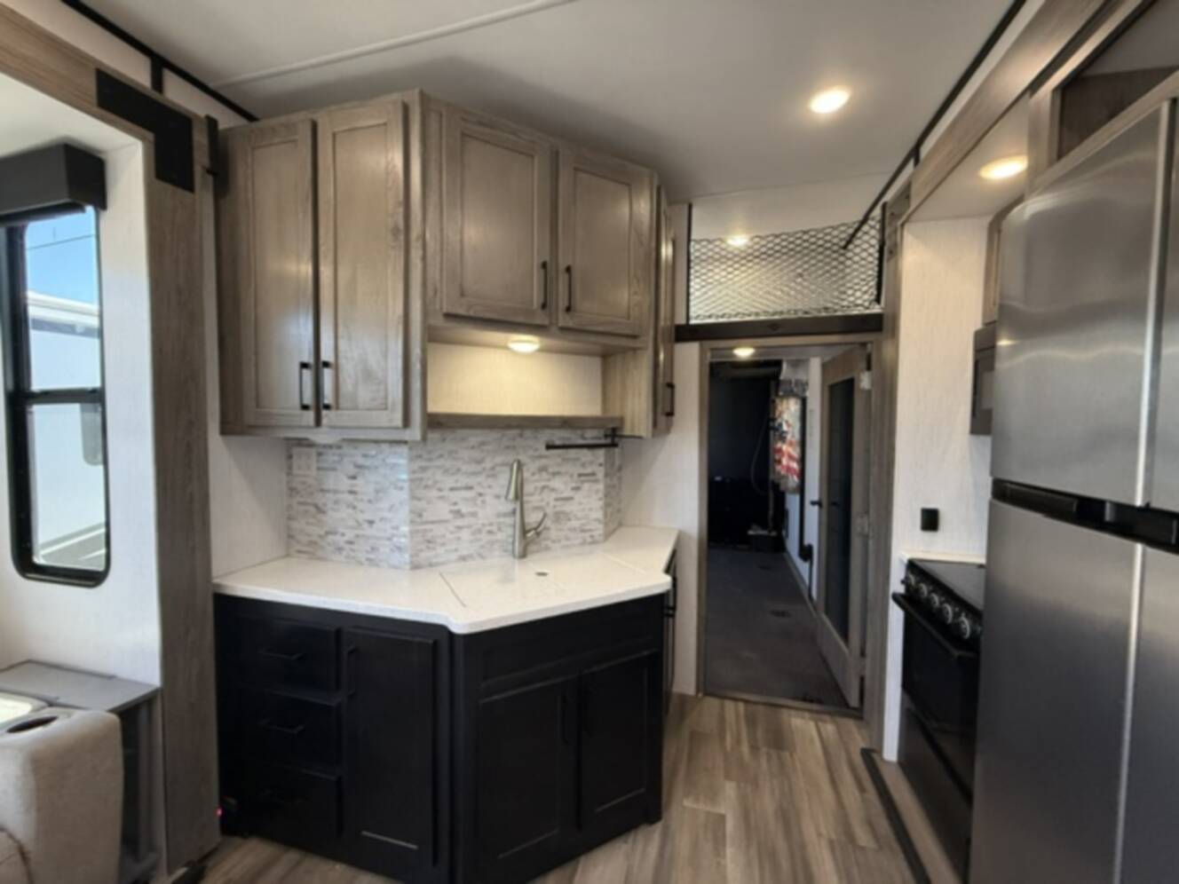 A photo of this 2022 Heartland Road Warrior RW 391